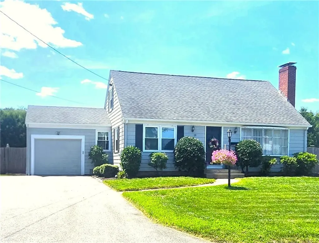 19 Crowfield Drive Warwick RI 02888