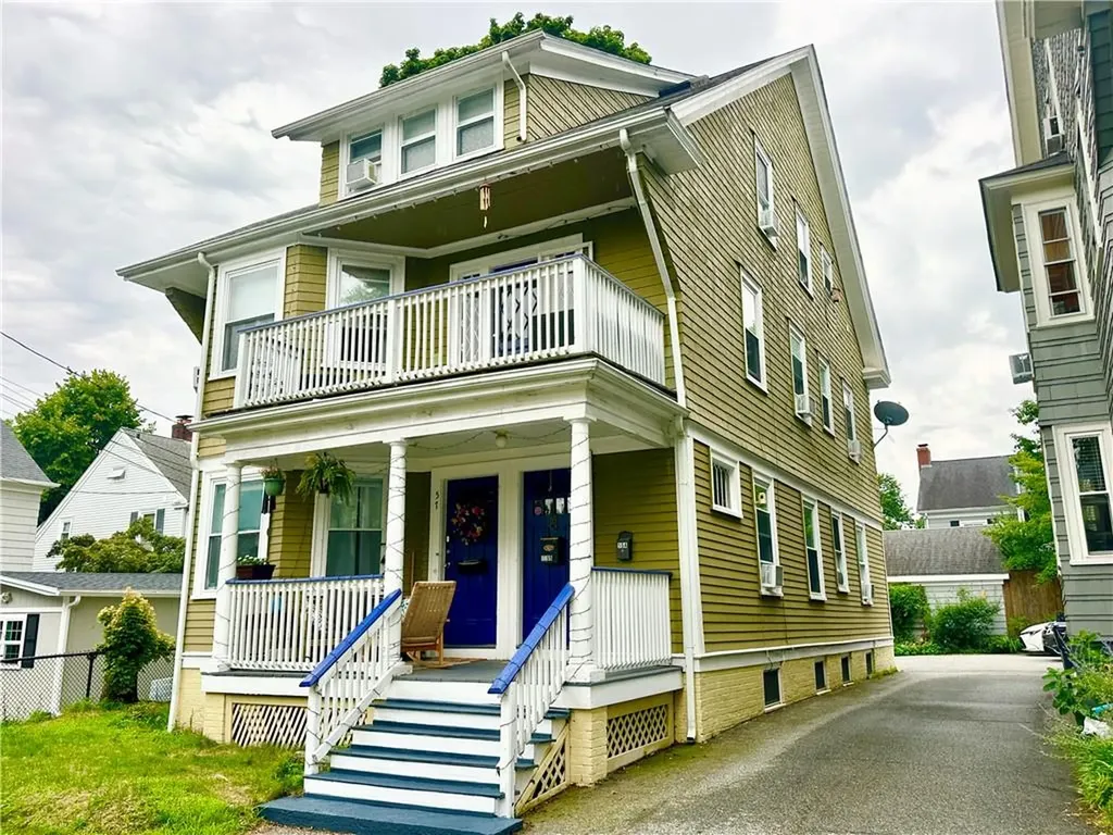 55 57 Methyl Street Providence RI 02906