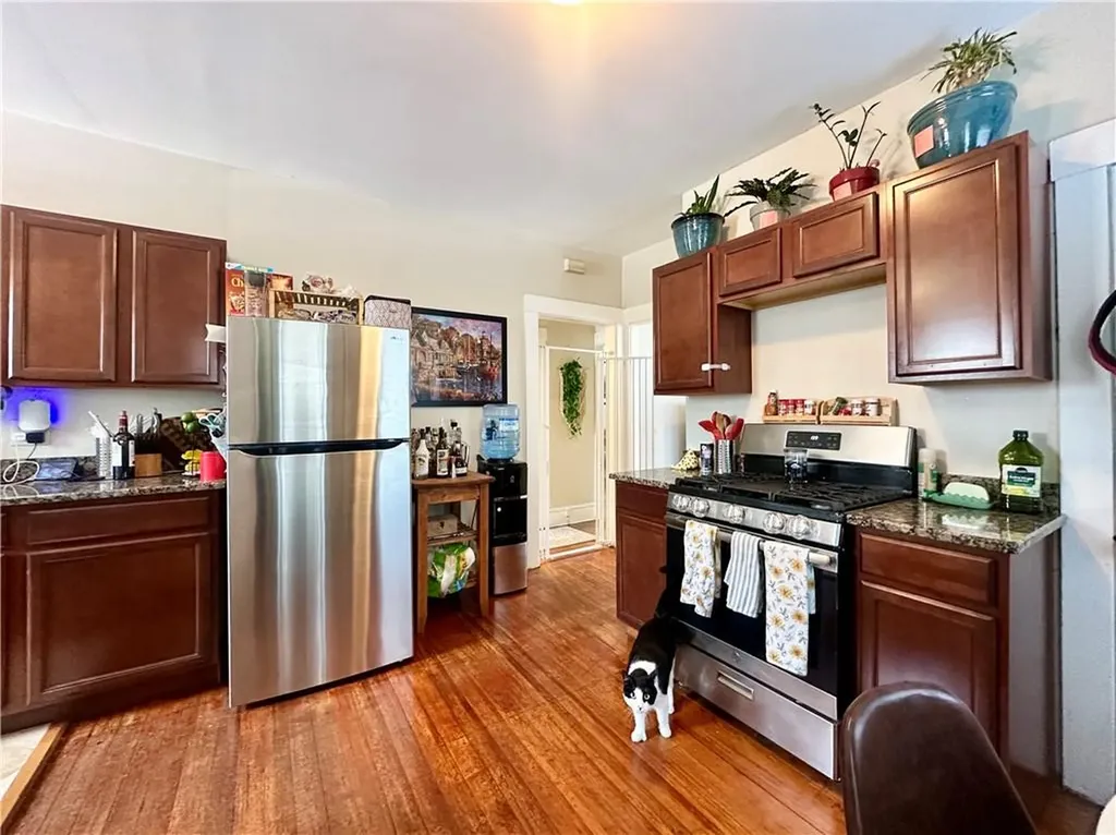 55 57 Methyl Street Providence RI 02906