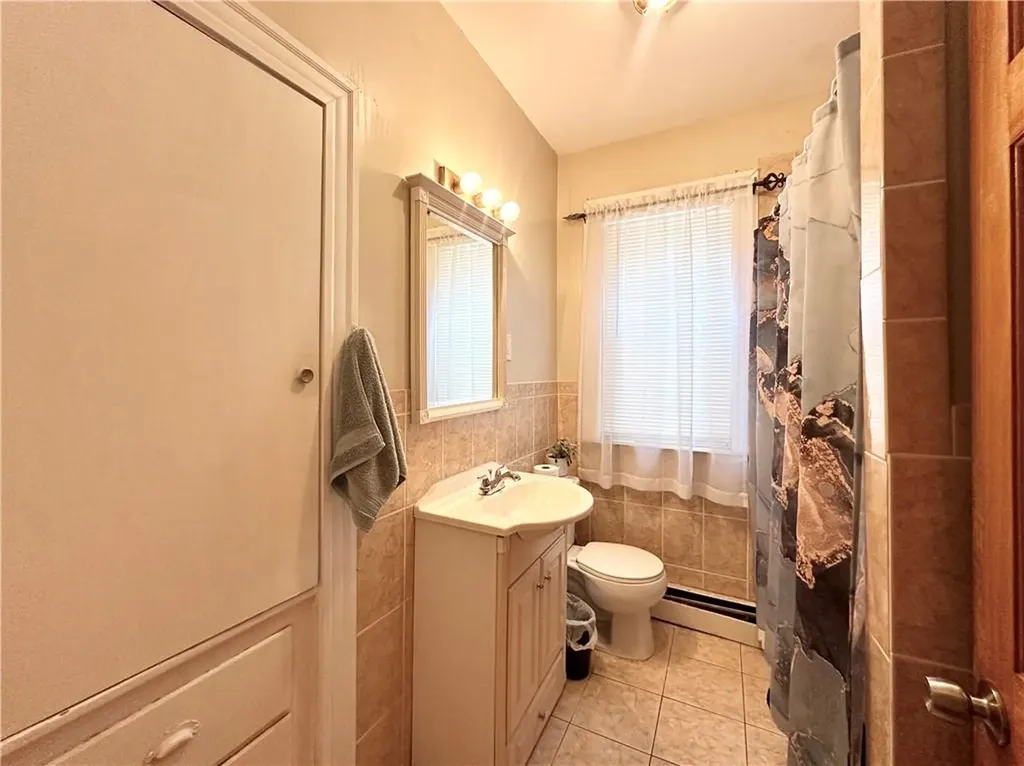 55 57 Methyl Street Providence RI 02906