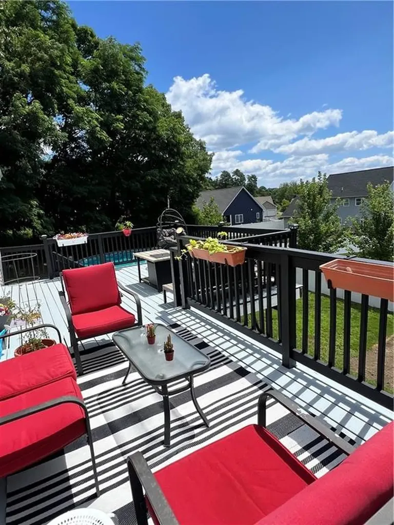 70 Fieldside Drive Woonsocket RI 02895