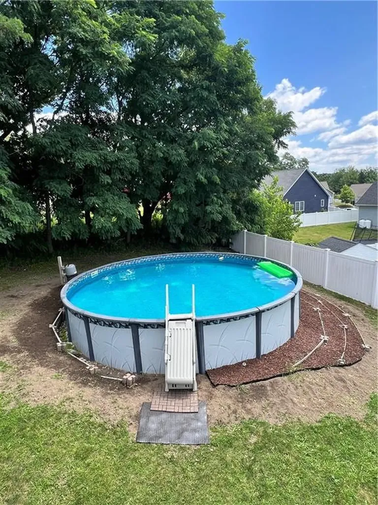 70 Fieldside Drive Woonsocket RI 02895
