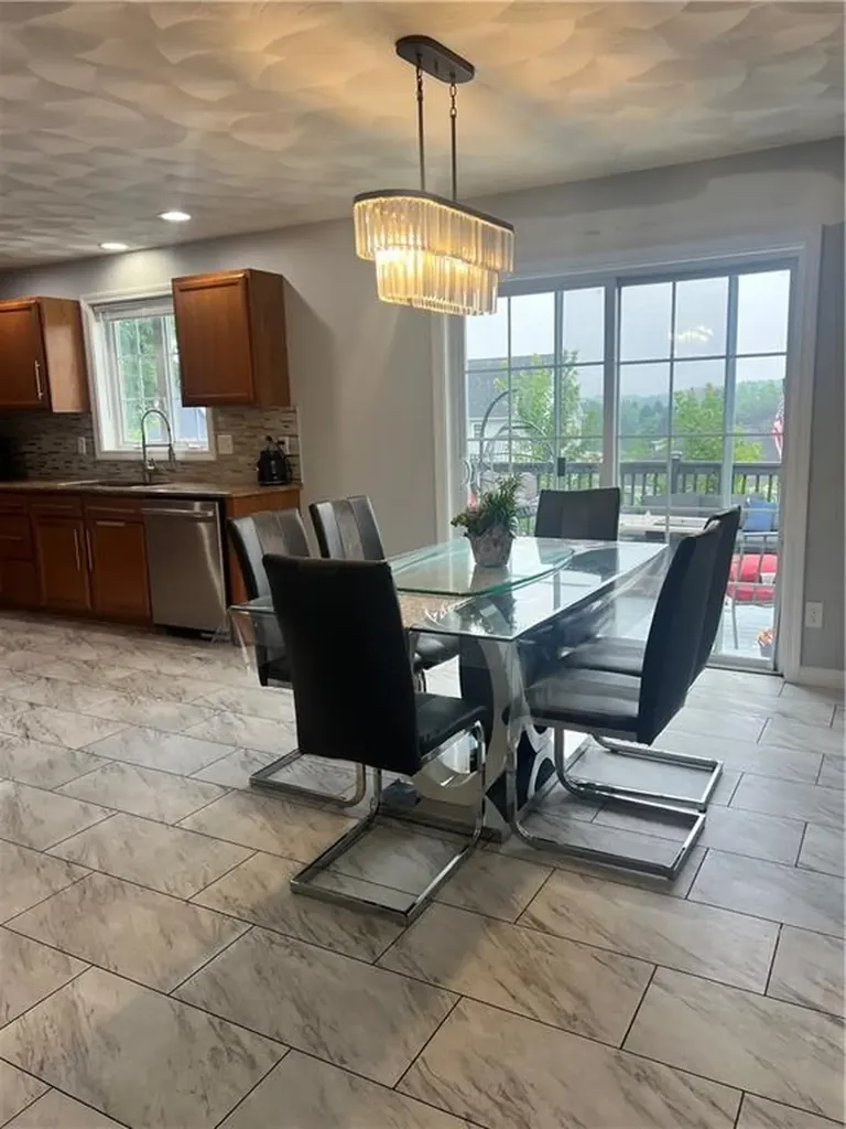 70 Fieldside Drive Woonsocket RI 02895
