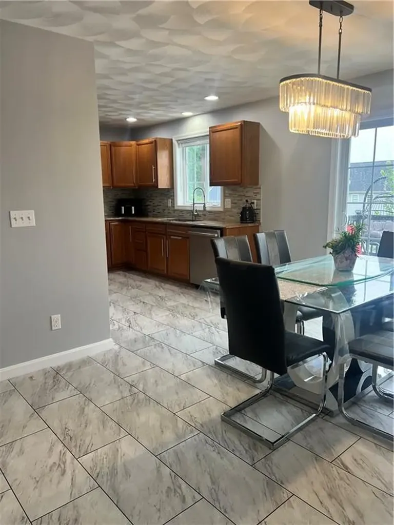 70 Fieldside Drive Woonsocket RI 02895