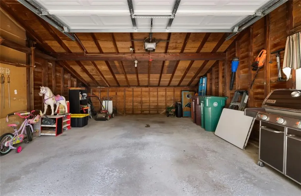 5 Halsey Road Woonsocket RI 02895