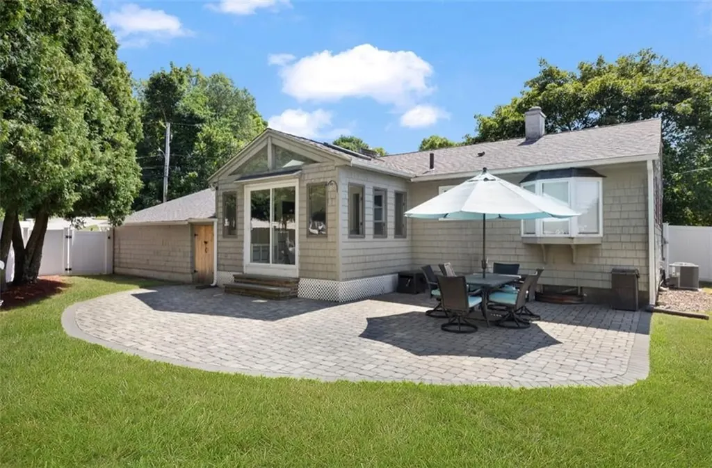 5 Halsey Road Woonsocket RI 02895