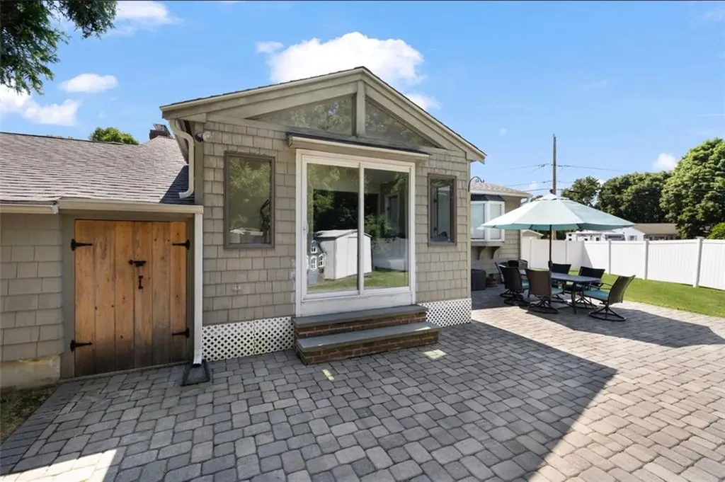 5 Halsey Road Woonsocket RI 02895