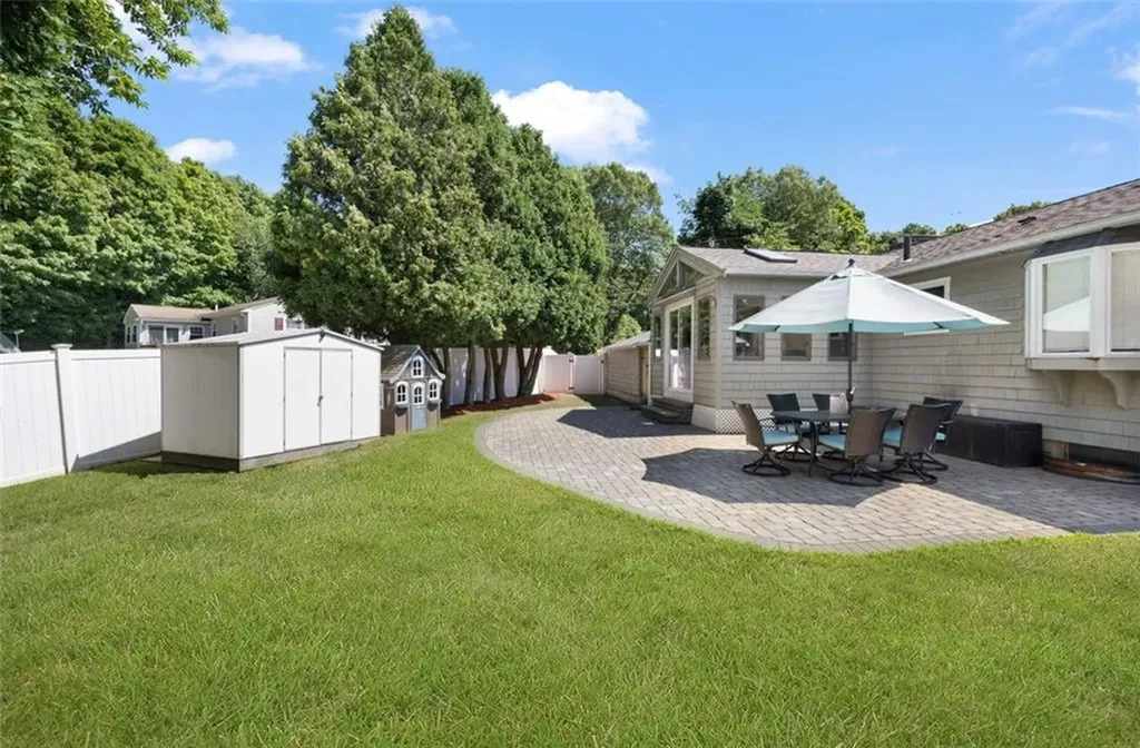 5 Halsey Road Woonsocket RI 02895