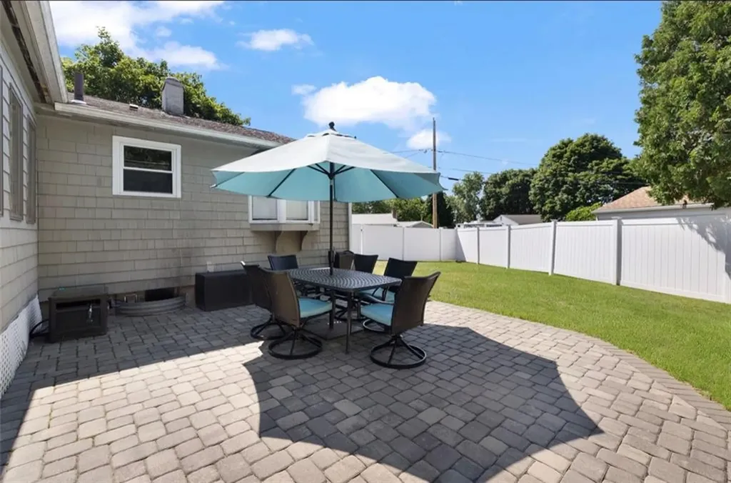 5 Halsey Road Woonsocket RI 02895