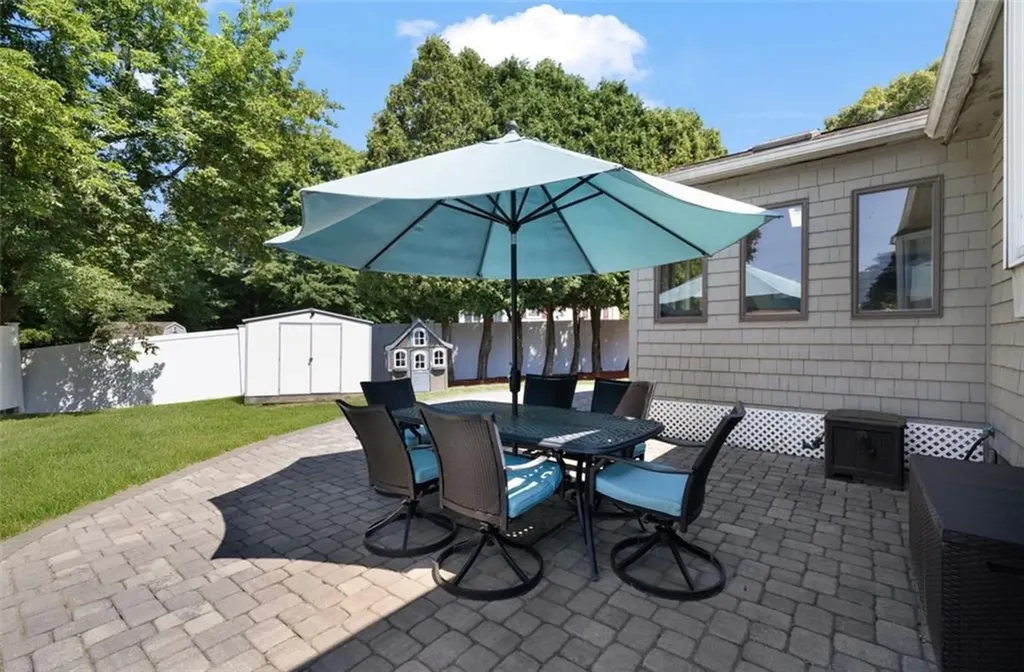 5 Halsey Road Woonsocket RI 02895