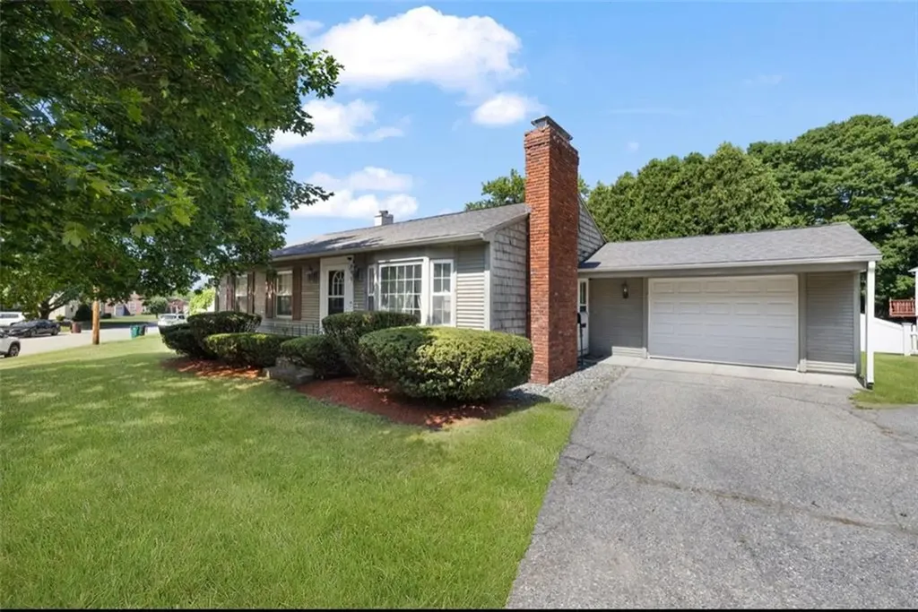 5 Halsey Road Woonsocket RI 02895
