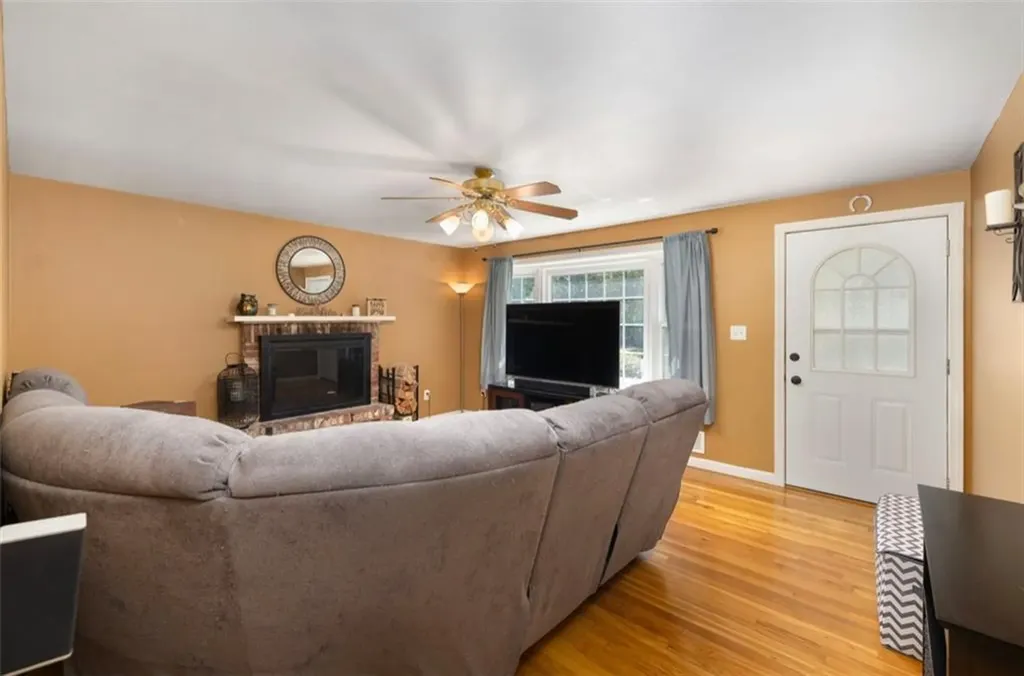 5 Halsey Road Woonsocket RI 02895