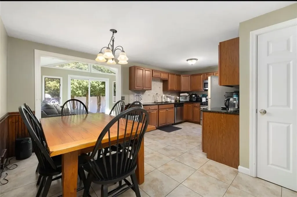 5 Halsey Road Woonsocket RI 02895