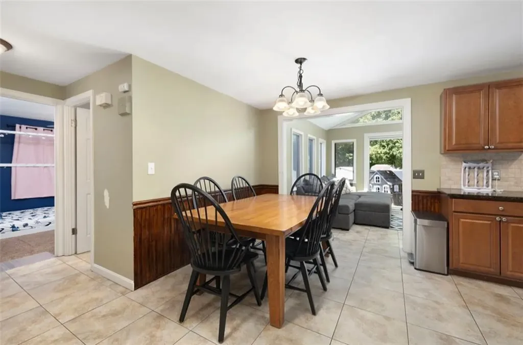 5 Halsey Road Woonsocket RI 02895