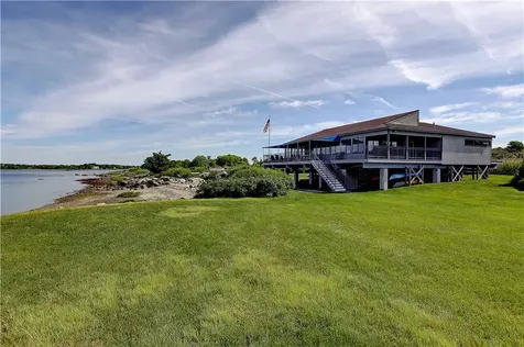 49 Seabreeze Lane Bristol RI 02809