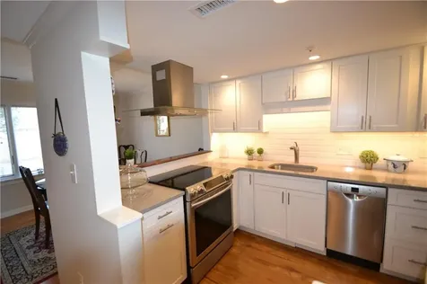 49 Seabreeze Lane Bristol RI 02809