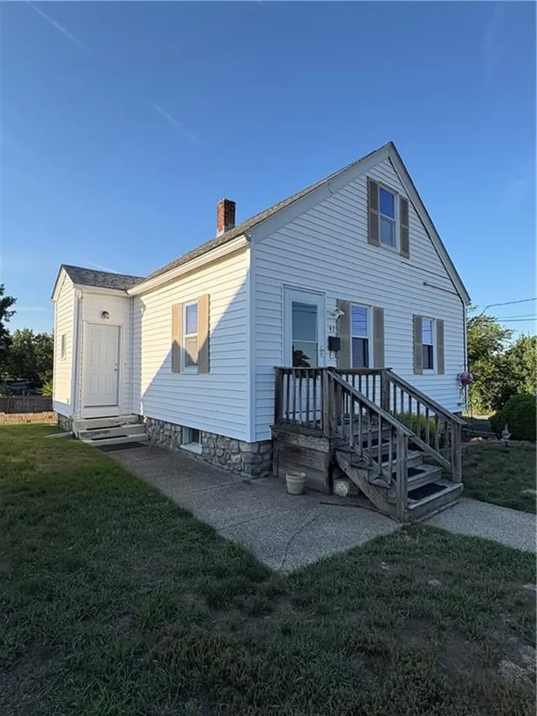 92 Irons Avenue Johnston RI 02919