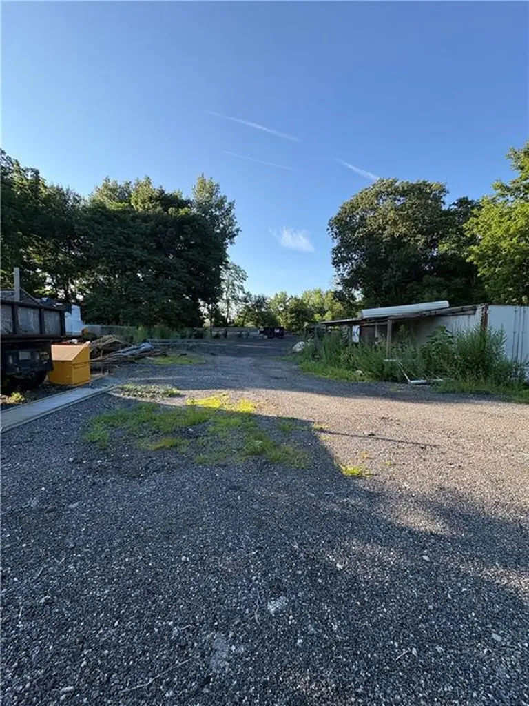 92 Irons Avenue Johnston RI 02919
