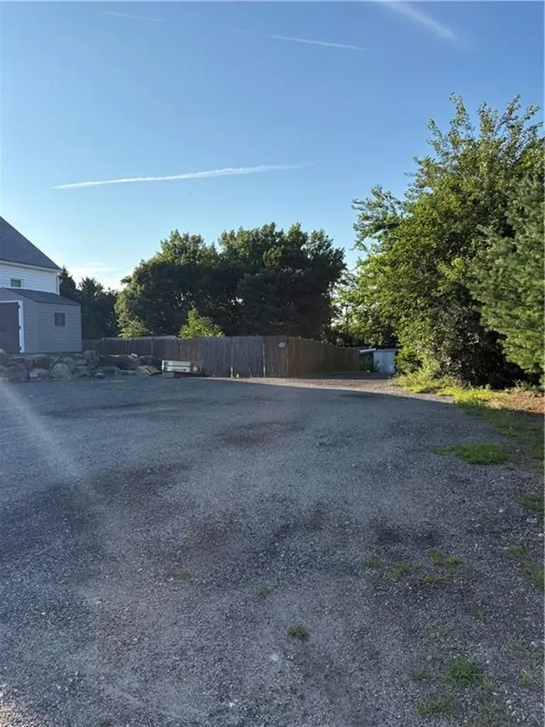 92 Irons Avenue Johnston RI 02919