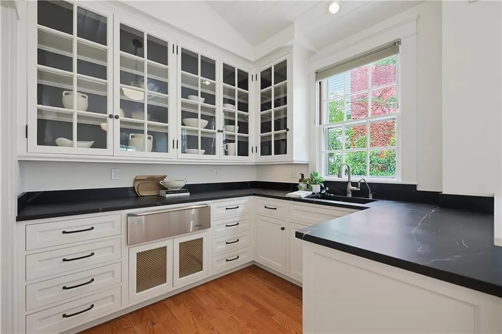 387 Wayland Avenue Providence RI 02906