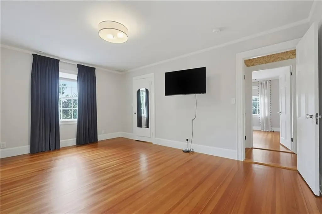 387 Wayland Avenue Providence RI 02906