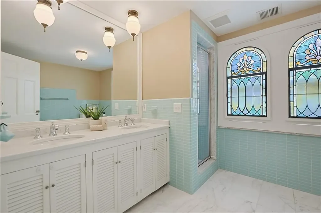 387 Wayland Avenue Providence RI 02906