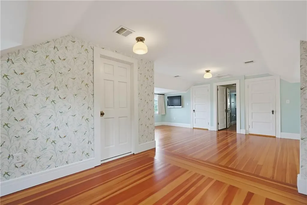 387 Wayland Avenue Providence RI 02906