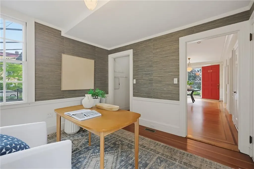 387 Wayland Avenue Providence RI 02906