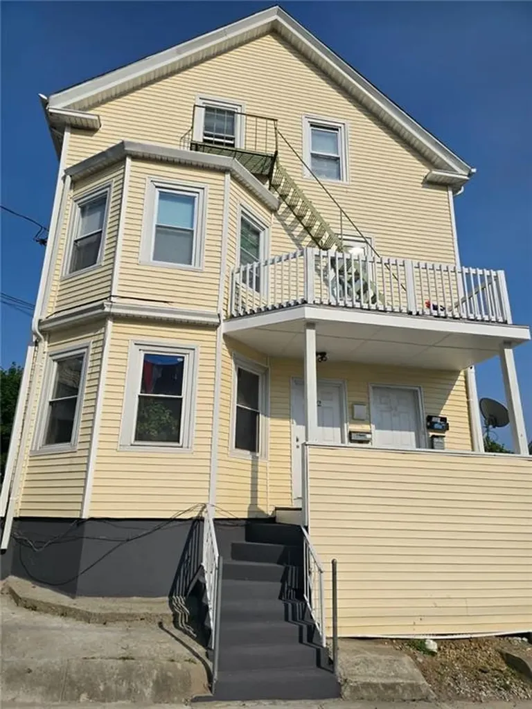 42 Calder Street Providence RI 02907