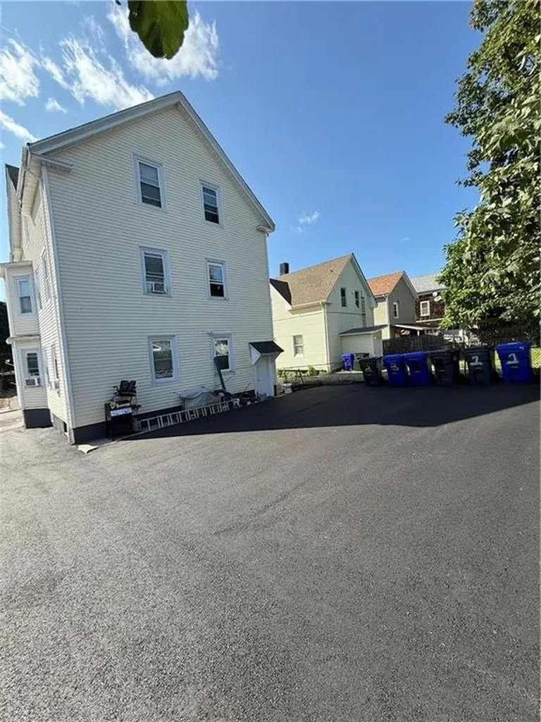 42 Calder Street Providence RI 02907