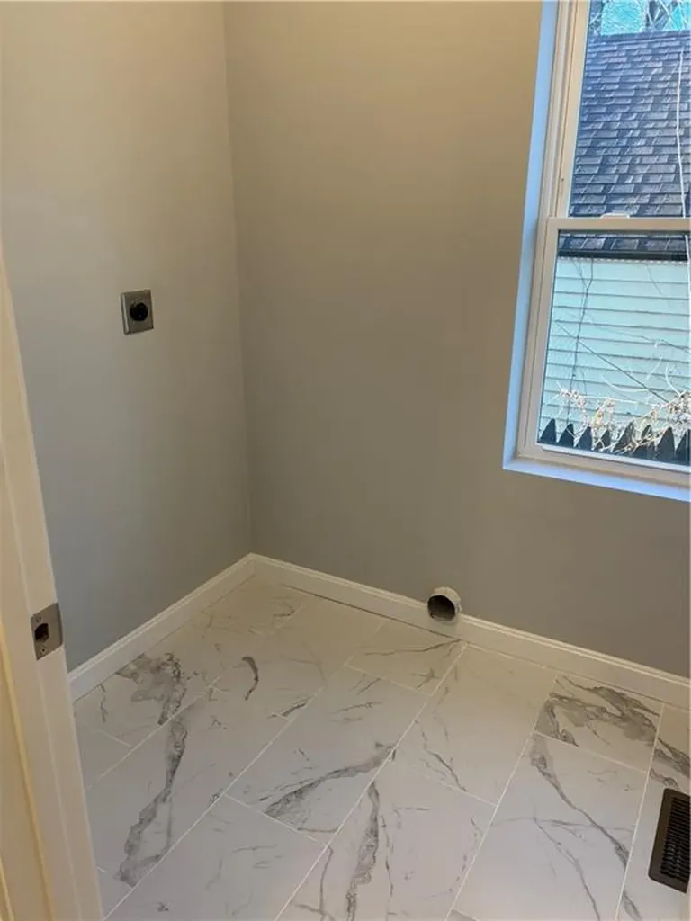 184 Avenue C Woonsocket RI 02895