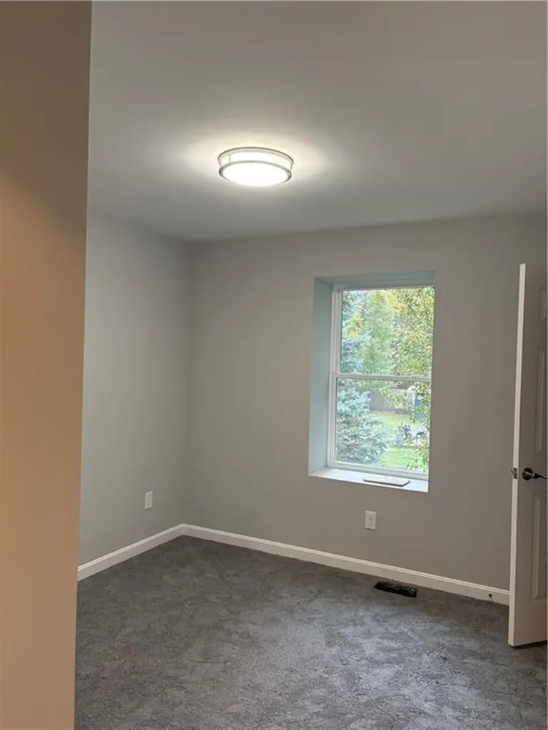 184 Avenue C Woonsocket RI 02895