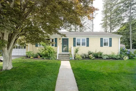 49 Evergreen Drive Portsmouth RI 02871