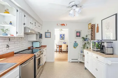 49 Evergreen Drive Portsmouth RI 02871