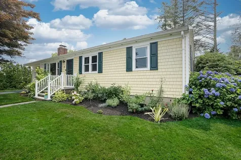 49 Evergreen Drive Portsmouth RI 02871