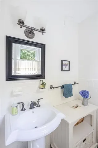 49 Evergreen Drive Portsmouth RI 02871