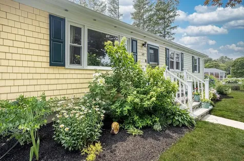 49 Evergreen Drive Portsmouth RI 02871