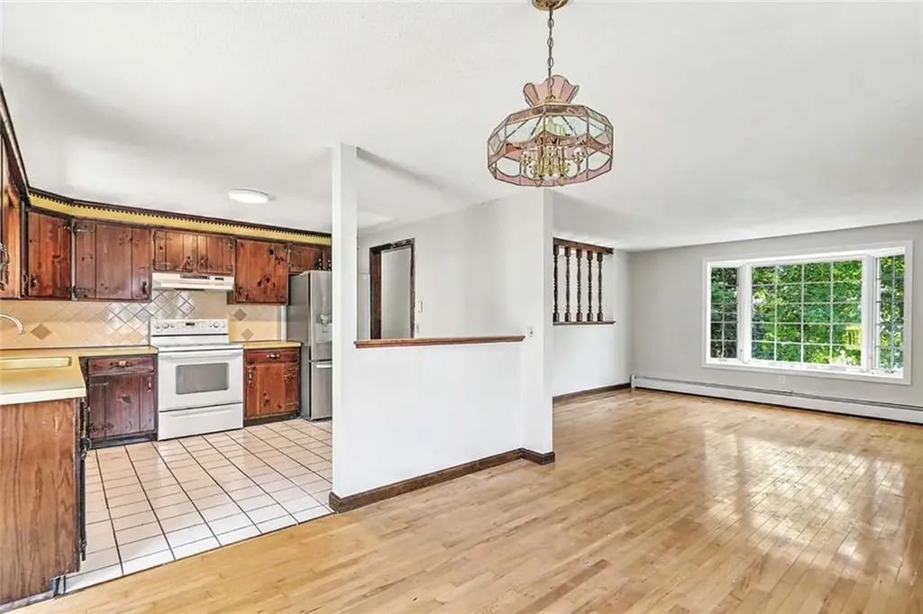 5 Tiffany Drive Cumberland RI 02864
