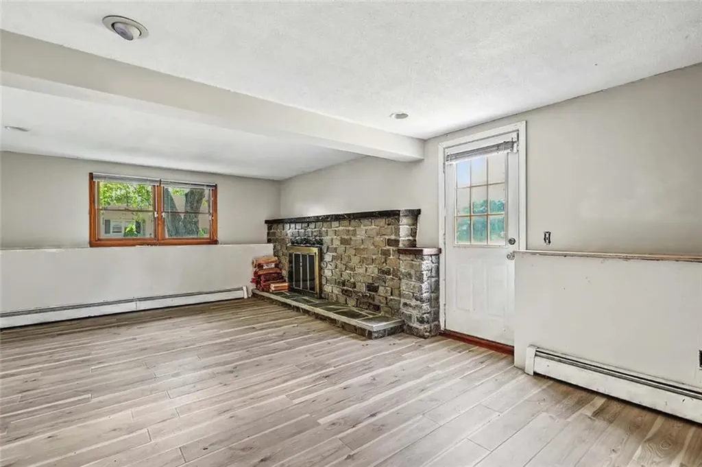 5 Tiffany Drive Cumberland RI 02864
