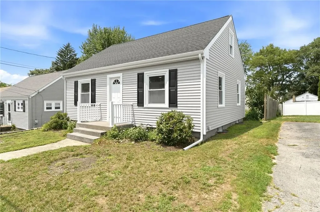 27 Norman Street Cumberland RI 02864