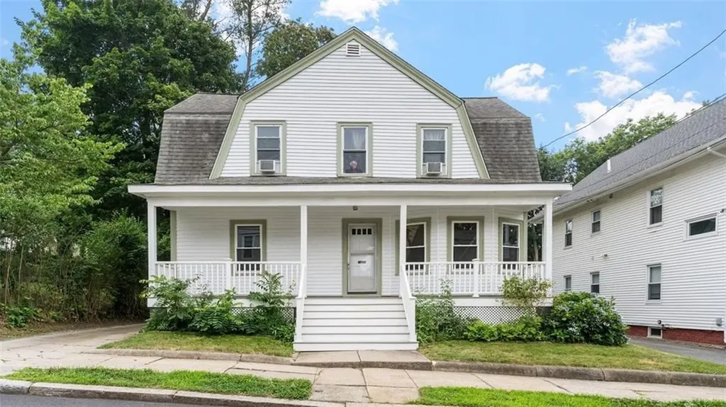 27 Hillside Avenue Providence RI 02906