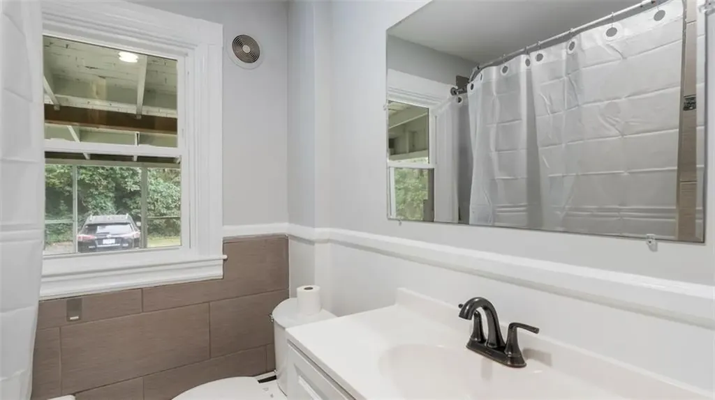 27 Hillside Avenue Providence RI 02906