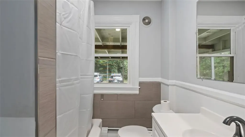 27 Hillside Avenue Providence RI 02906