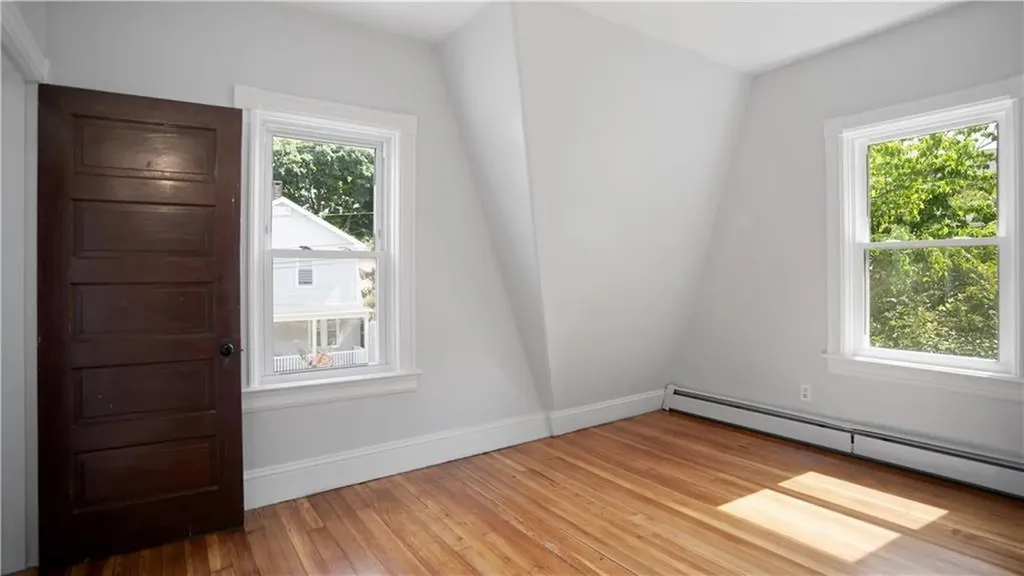 27 Hillside Avenue Providence RI 02906