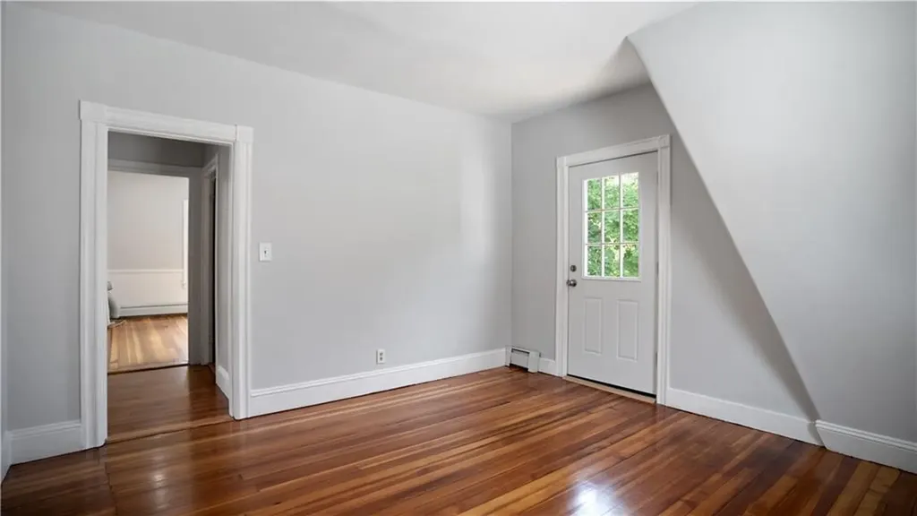 27 Hillside Avenue Providence RI 02906