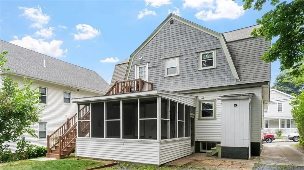 27 Hillside Avenue Providence RI 02906