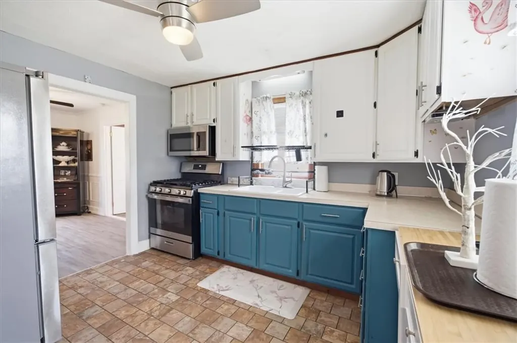 94 Westcott Avenue Cranston RI 02910