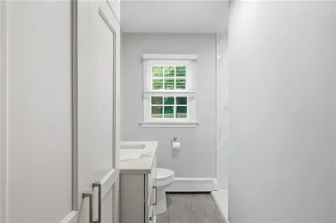 880 Wood Street Swansea MA 02777