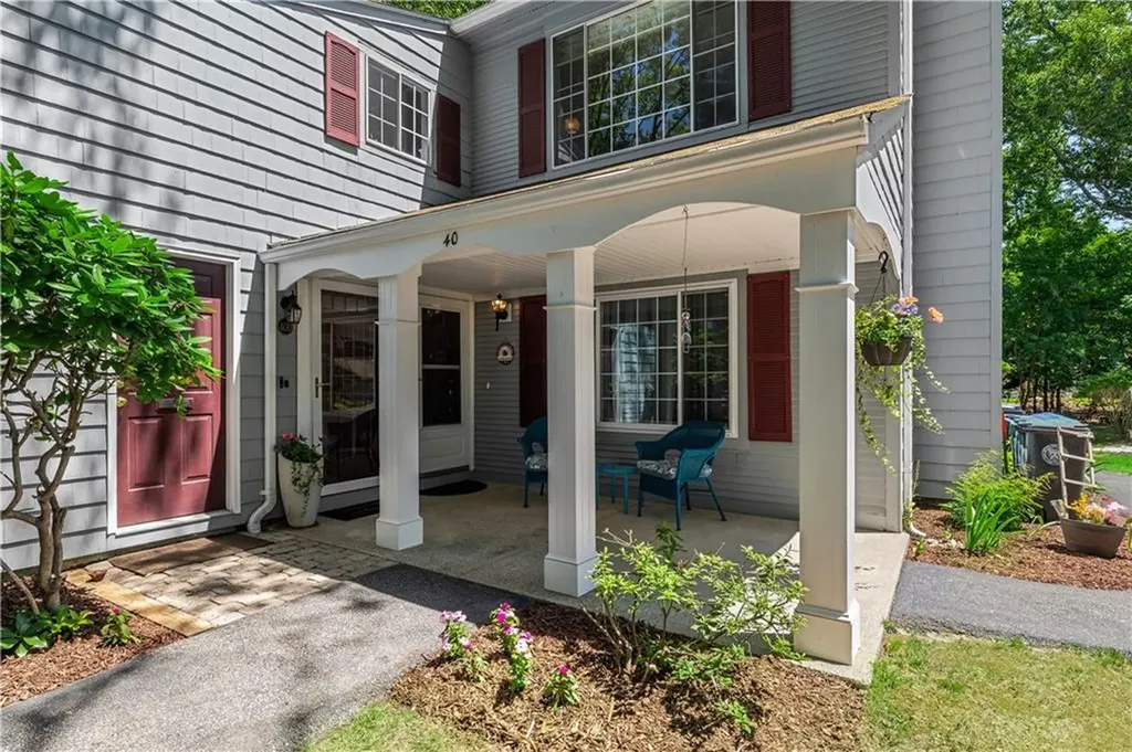40 Eagle Run Warwick RI 02818