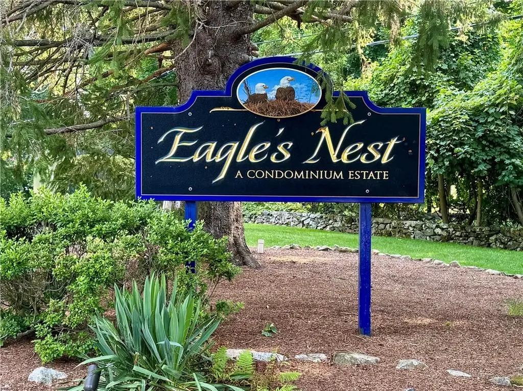 40 Eagle Run Warwick RI 02818
